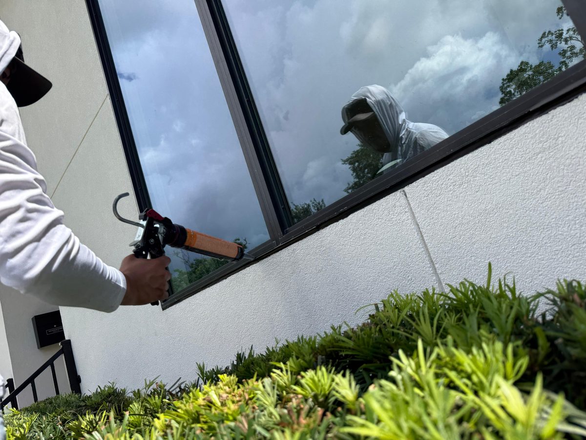 Spray finishing after a full surface wash